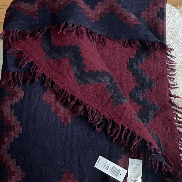 Wilfred Diamond Mosaic Blanket Scarf - Picture 4 of 4